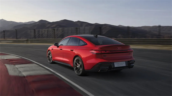 全新上汽奥迪A5L Sportback正式上市，限时臻享价25.99万元起