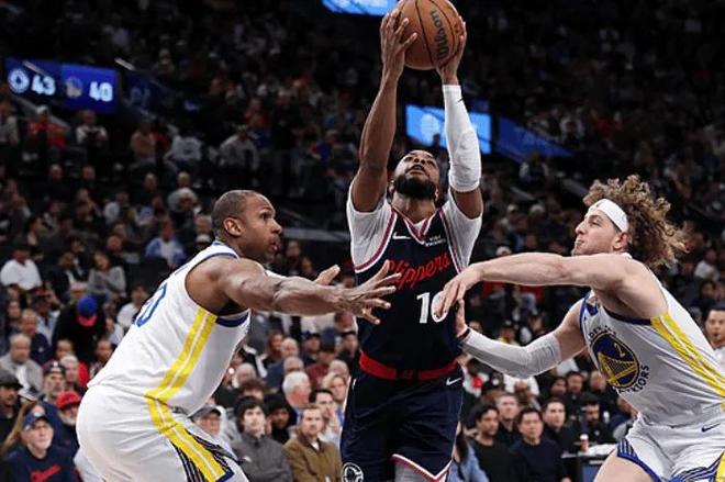 快船末节崩盘遭勇士淘汰 四大核心集体低迷