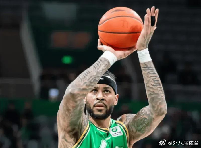 辽宁男篮力克福建豪取二连胜 赵继伟莱迪联手爆