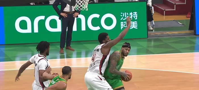 广东辽宁山西三队失利 广州逆袭重返季后赛争夺