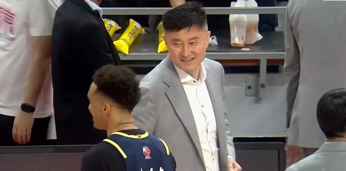 广东辽宁山西三队失利 广州逆袭重返季后赛争夺